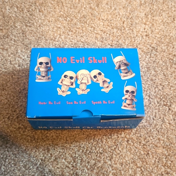 No Evil skeleton car vent clips - Picture 1 of 4